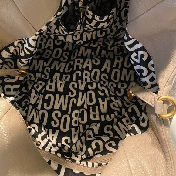 Marc by Marc Jacobs Classic Q Hiller Hobo Bag - Picture 4 of 11